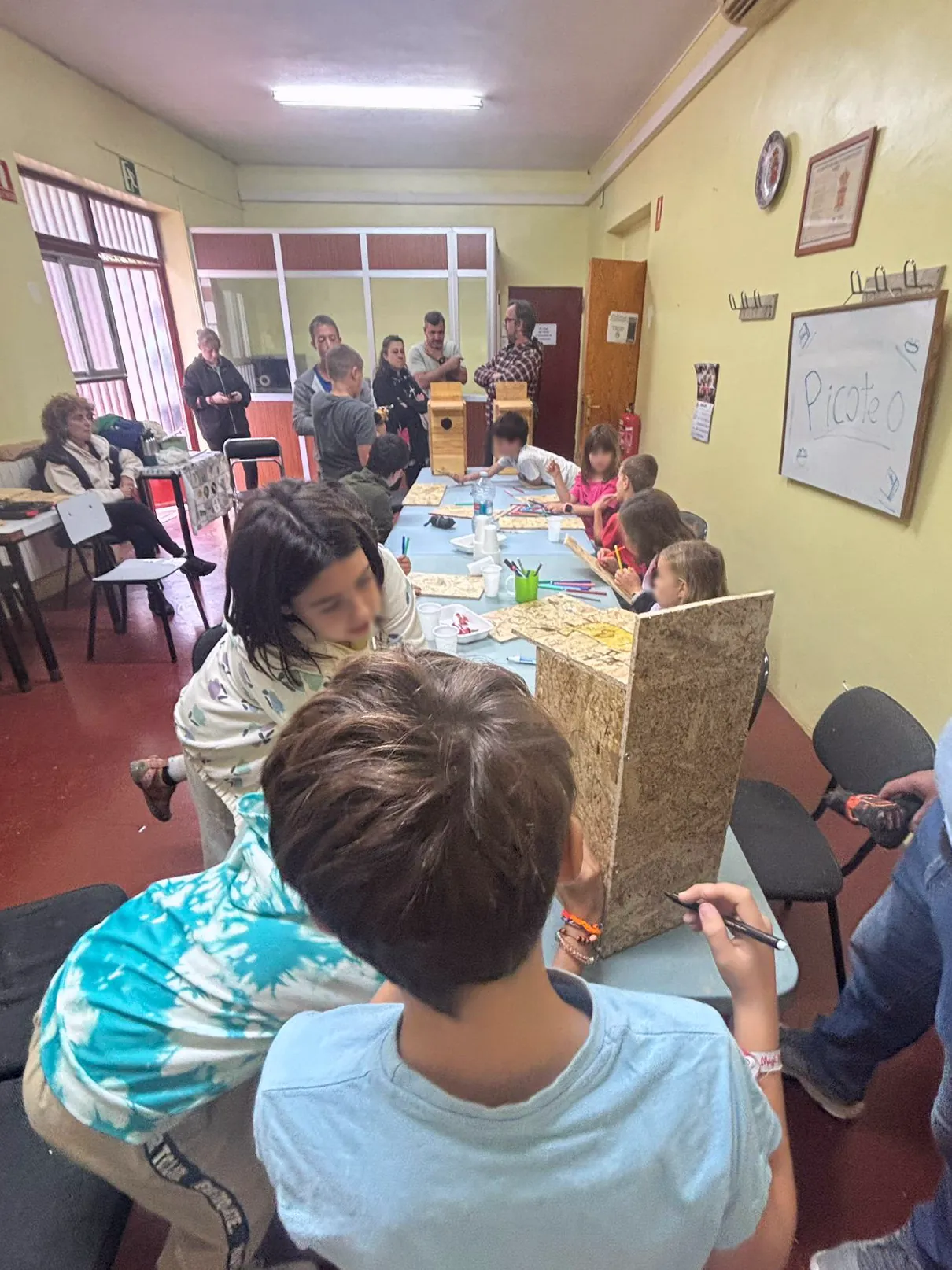 Taller de cajas nido en familia